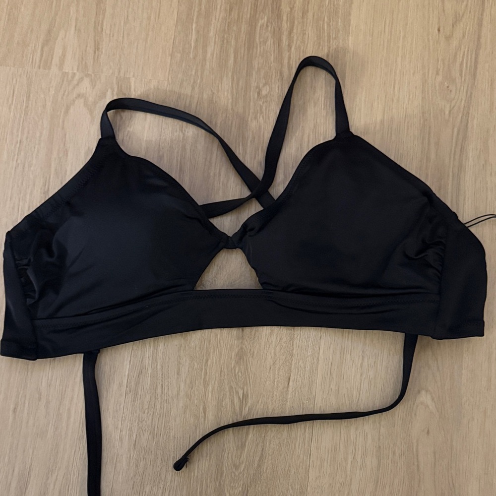 Shade & Shore Black Bikini Top